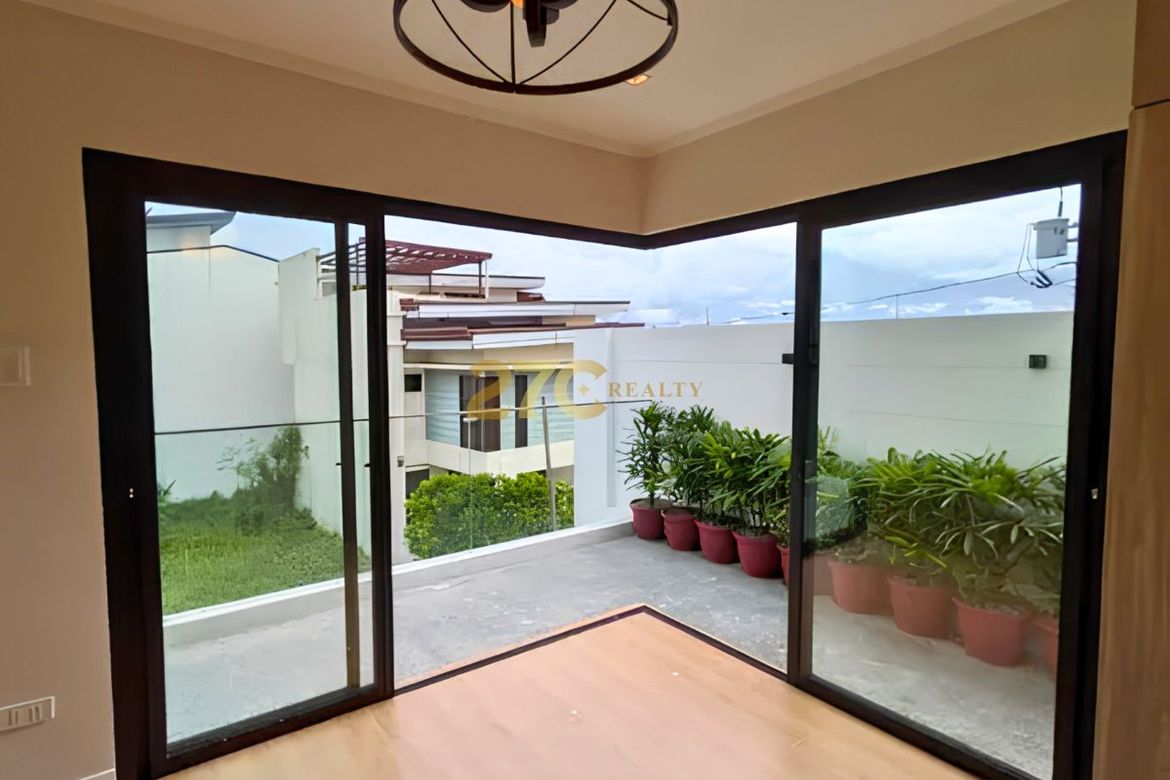 6 Bedroom House for Sale in San Isidro, Cainta, Rizal – photo 7