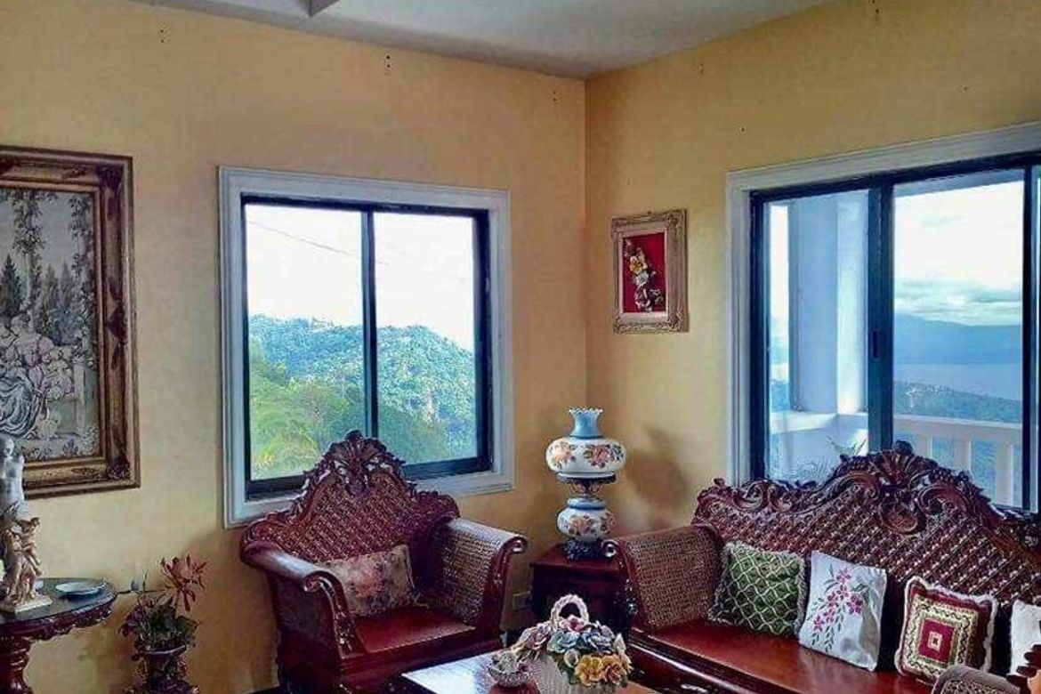 6 Bedroom House for Sale in San Jose, Tagaytay, Cavite