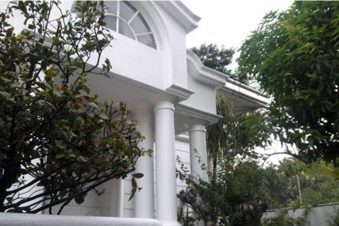 6 Bedroom House for Sale in San Lorenzo, Makati, Metro Manila near MRT-3 Ayala – photo 3