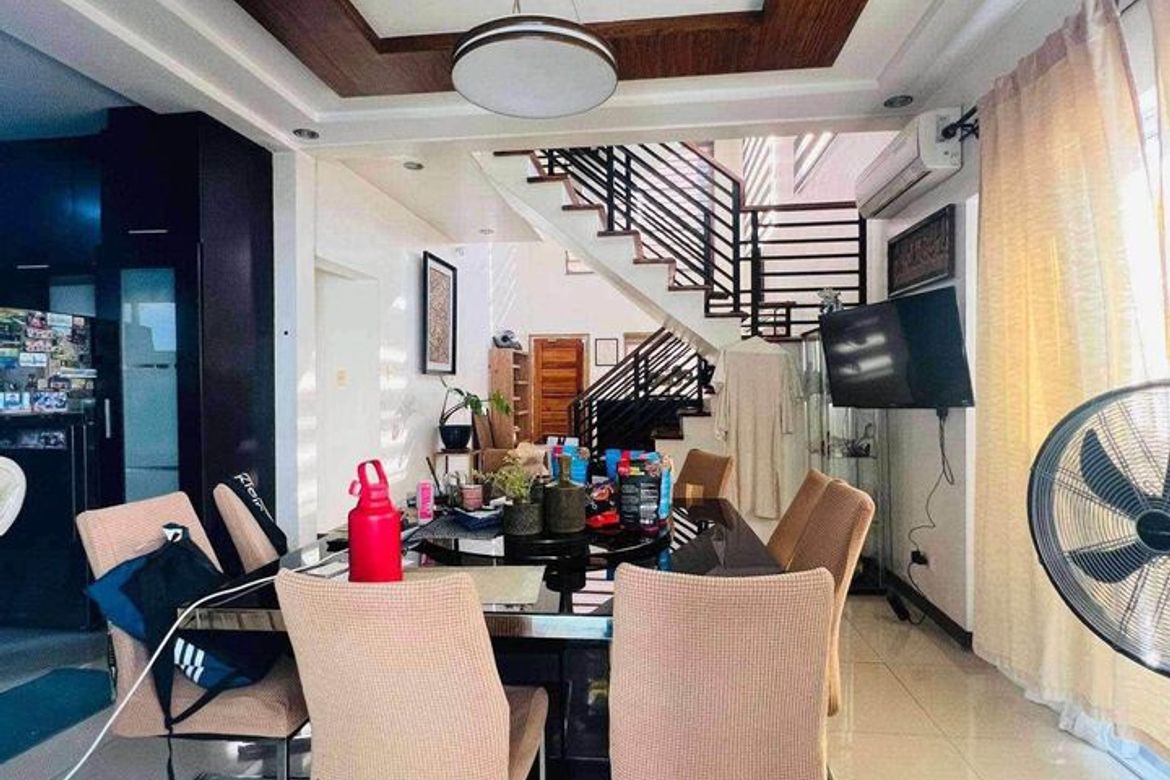 6 Bedroom House for Sale in San Miguel, Pasig, Metro Manila – photo 2