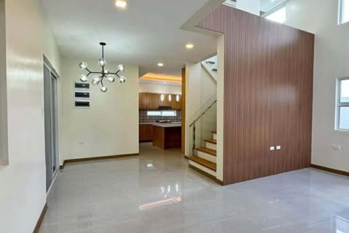 6 Bedroom House for Sale in San Miguel, Pasig, Metro Manila – photo 4