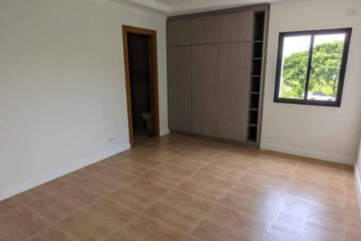 6 Bedroom House for Sale in San Miguel, Pasig, Metro Manila – photo 2