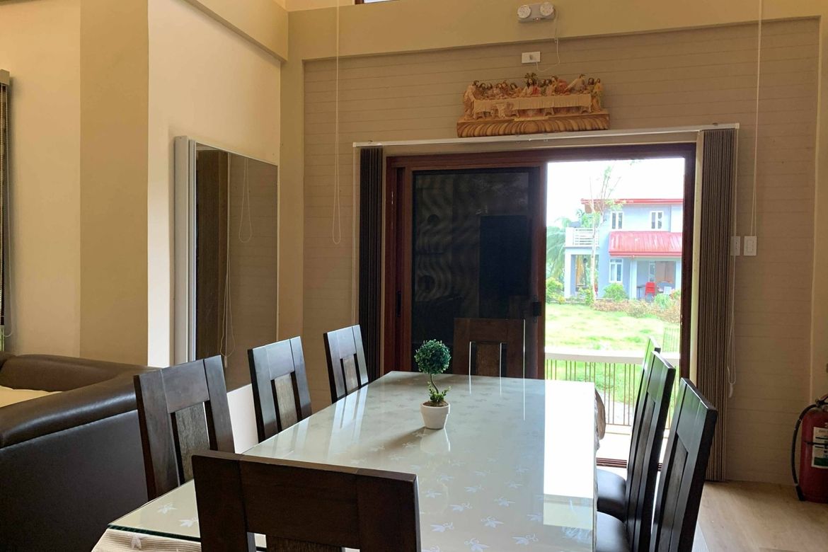 6 Bedroom House for Sale in San Nicolas, Lobo, Batangas – photo 4