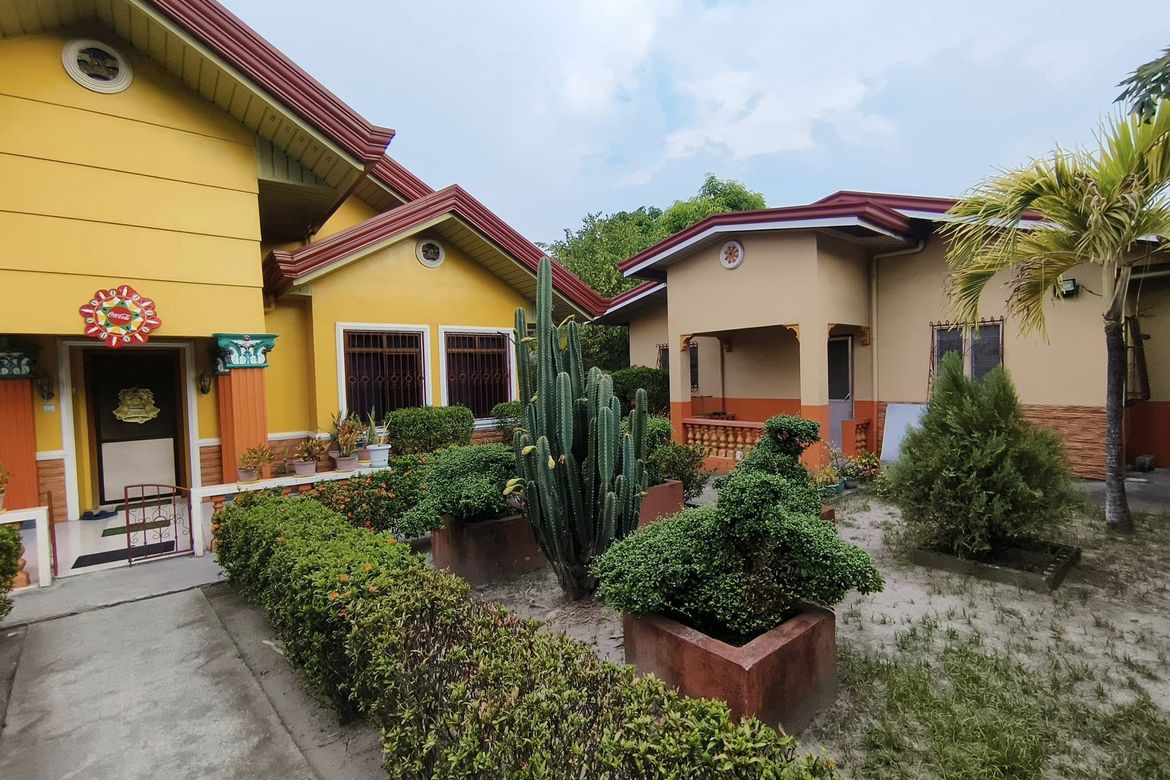 6 Bedroom House for Sale in San Roque, Bamban, Tarlac
