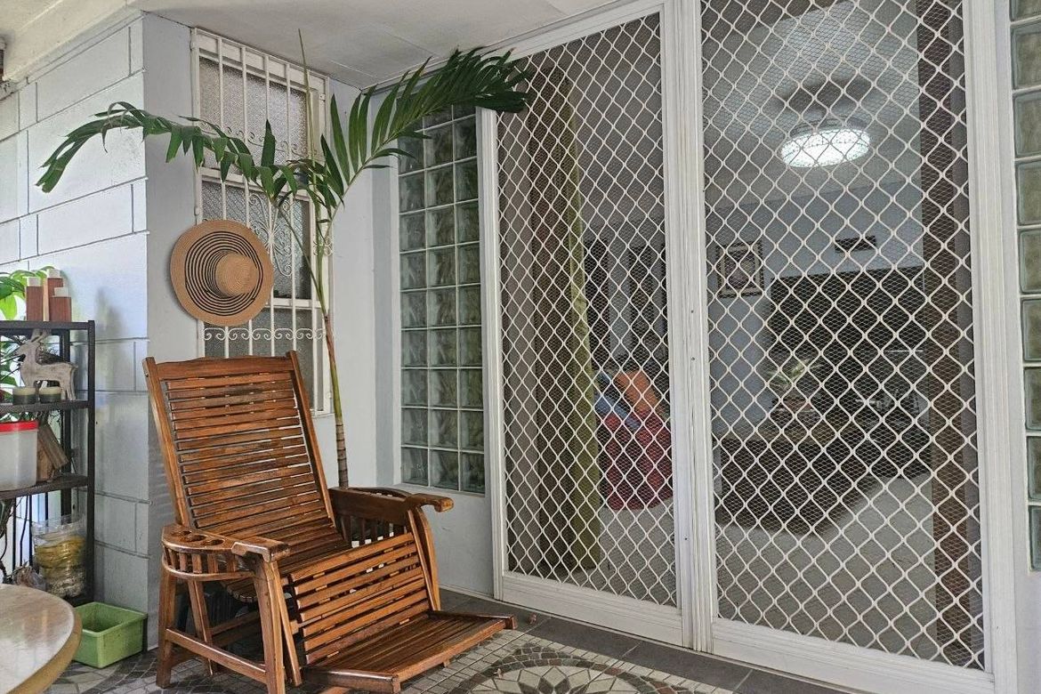 6 Bedroom House for Sale in Sangandaan, Quezon City, Metro Manila – photo 6