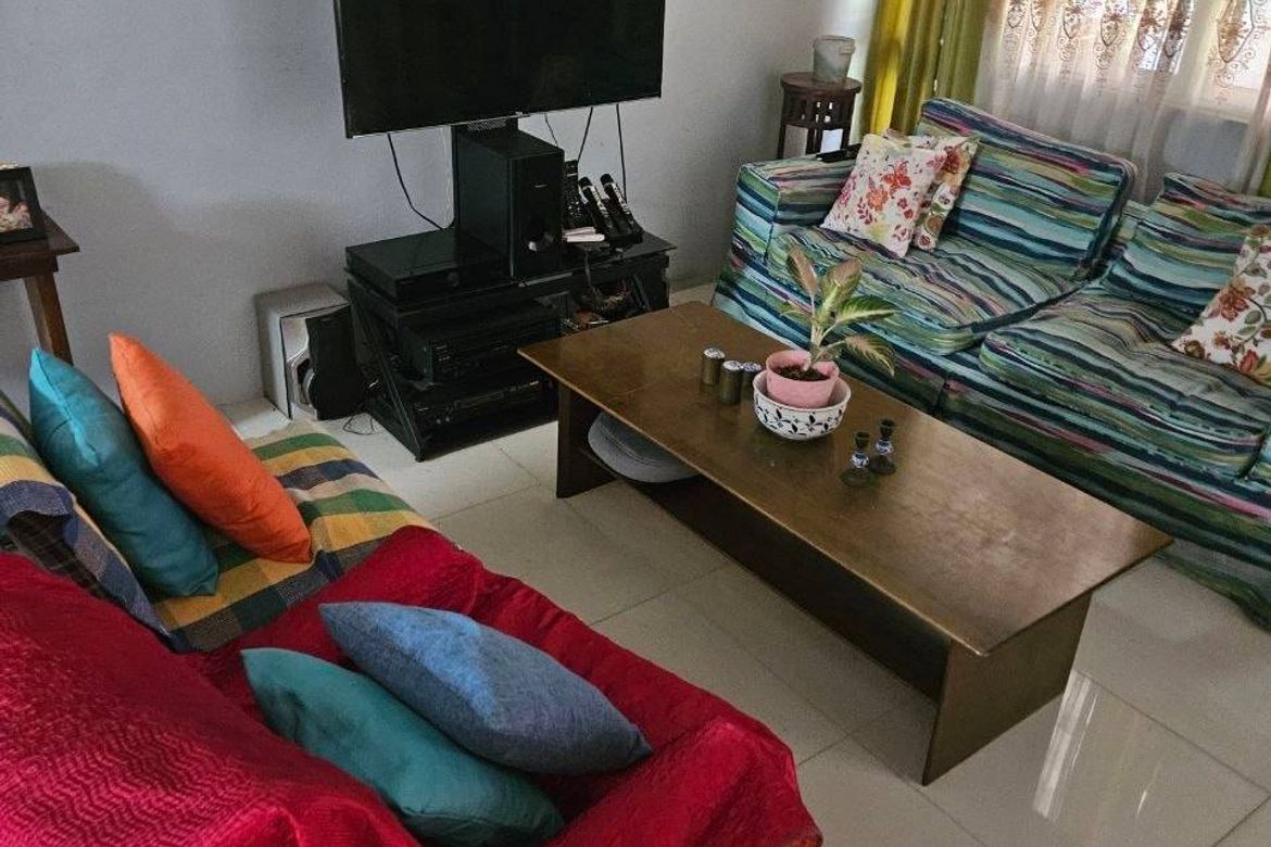 6 Bedroom House for Sale in Sangandaan, Quezon City, Metro Manila – photo 7