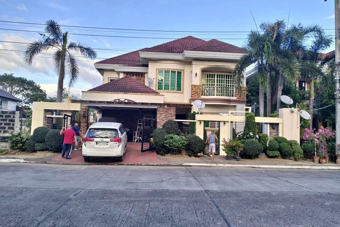 6 Bedroom House for Sale in Santa Arcadia, Cabanatuan, Nueva Ecija – photo 2