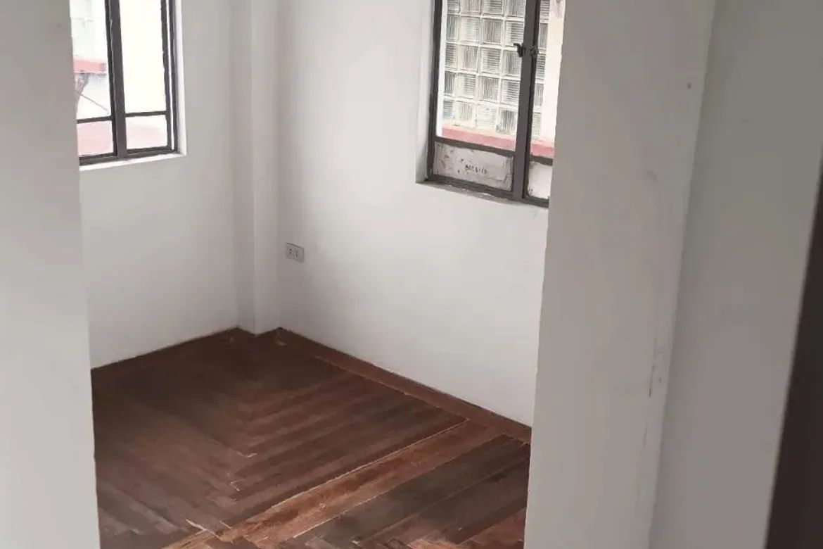 6 Bedroom House for Sale in Santa Cruz, Manila, Metro Manila near LRT-1 Blumentritt – photo 4