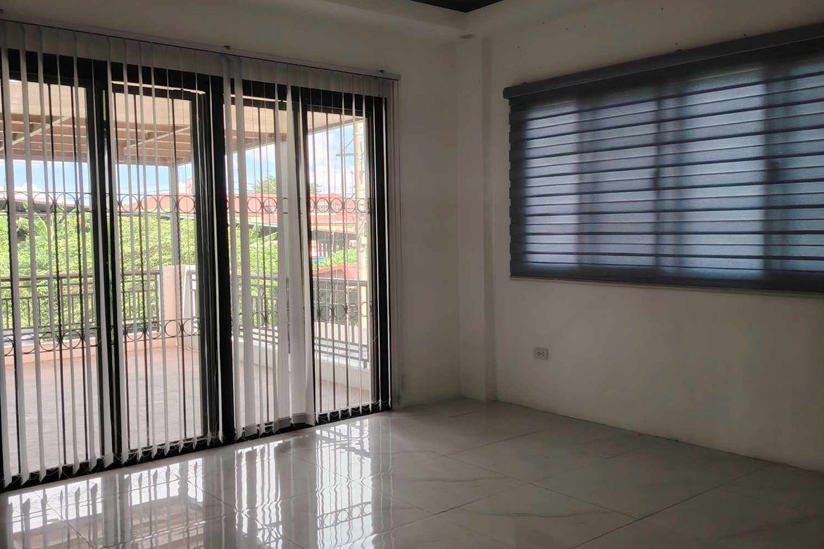 6 Bedroom House for Sale in Santa Rosa, Laguna – photo 3