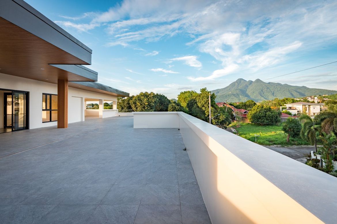 6 Bedroom House for Sale in Santiago, Santo Tomas, Batangas – photo 5
