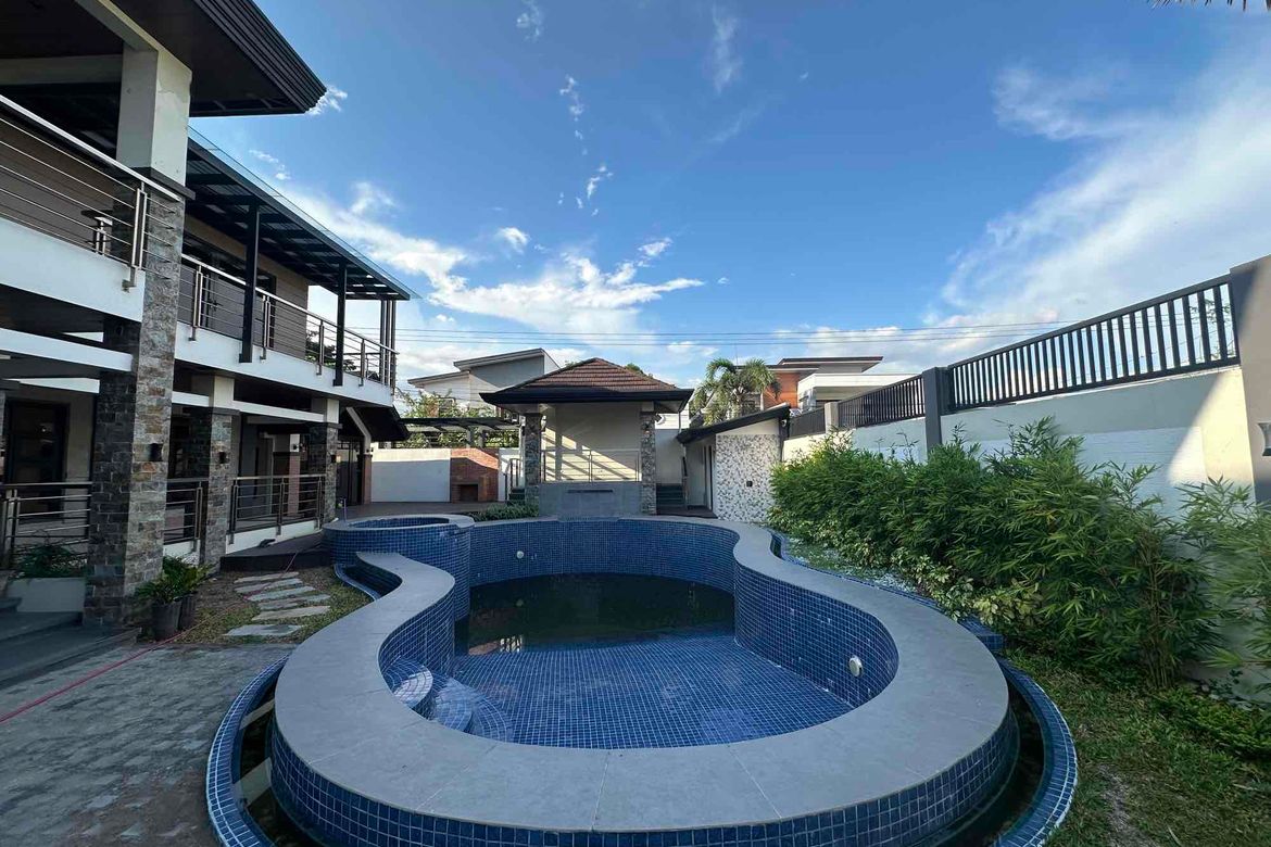 6 Bedroom House for Sale in Santo Domingo, Angeles, Pampanga – photo 4