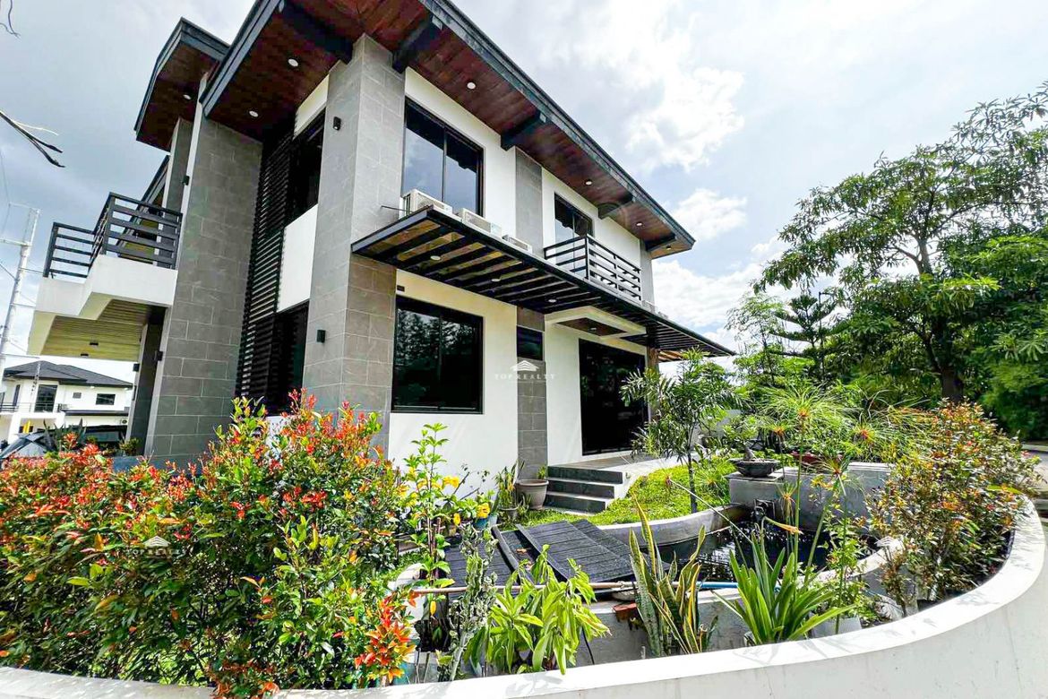 6 Bedroom House for Sale in Solen Residences, Market Area, Santa Rosa, Laguna