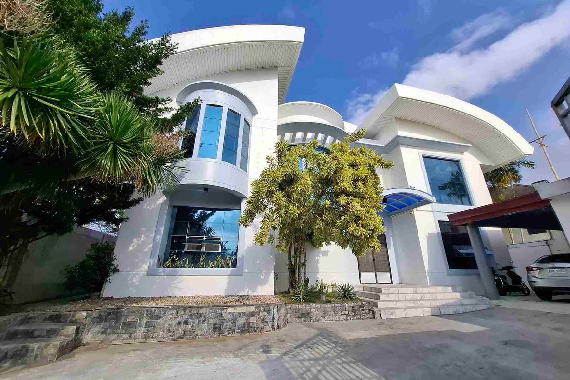 6 Bedroom House for Sale in Tabuc Suba, Iloilo City, Iloilo – photo 3