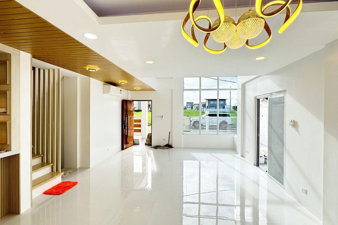 6 Bedroom House for Sale in The Sonoma, Don Jose, Santa Rosa, Laguna – photo 3