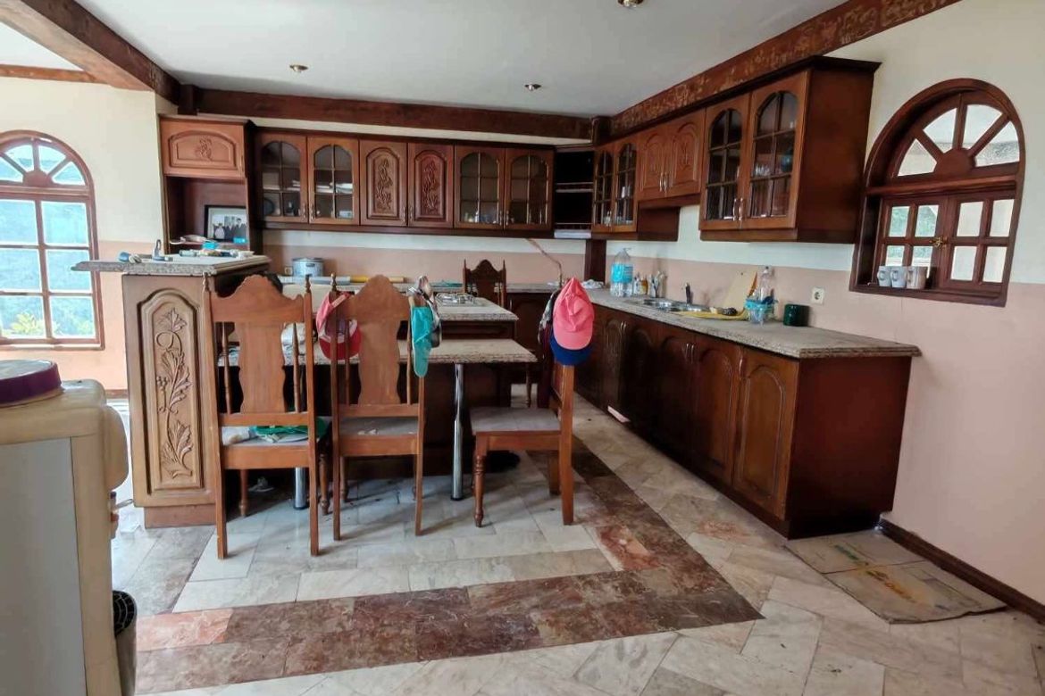 6 Bedroom House for Sale in Tisa, Cebu City, Cebu – photo 3