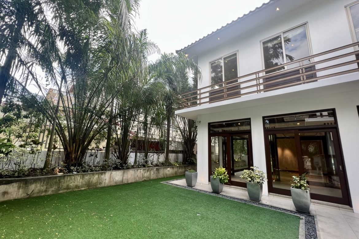 6 Bedroom House for Sale in Ugong Norte, Quezon City, Metro Manila – photo 3