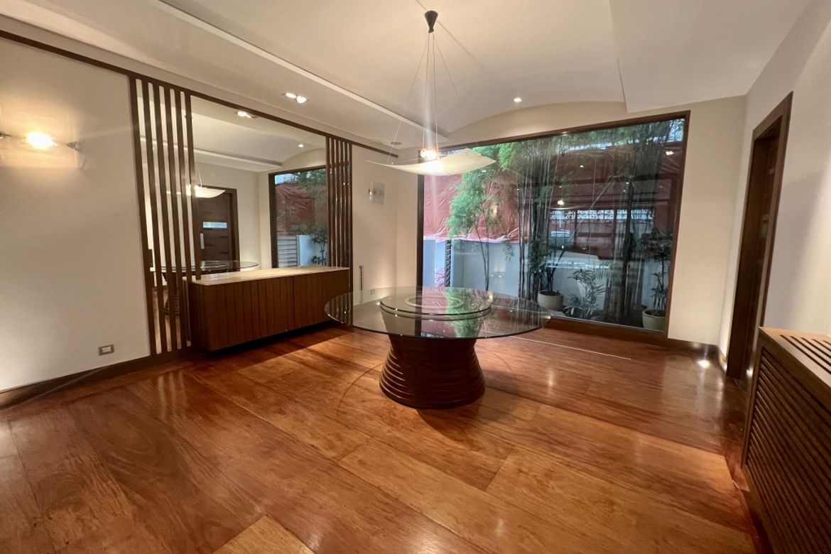 6 Bedroom House for Sale in Ugong Norte, Quezon City, Metro Manila – photo 5