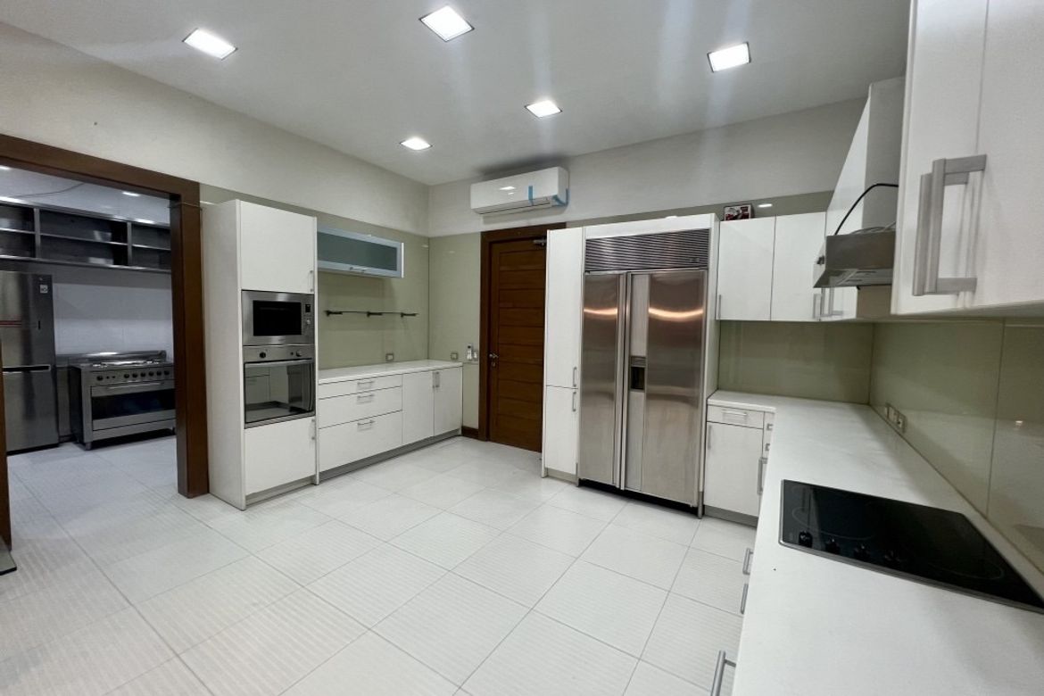 6 Bedroom House for Sale in Ugong Norte, Quezon City, Metro Manila – photo 8