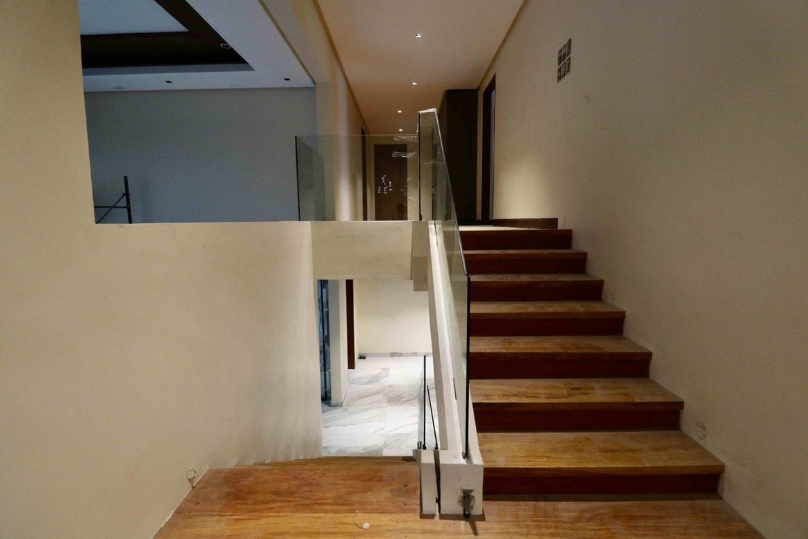 6 Bedroom House for Sale in Ugong Norte, Quezon City, Metro Manila near MRT-3 Ortigas – photo 3