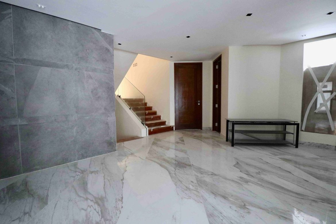 6 Bedroom House for Sale in Ugong Norte, Quezon City, Metro Manila near MRT-3 Ortigas – photo 5
