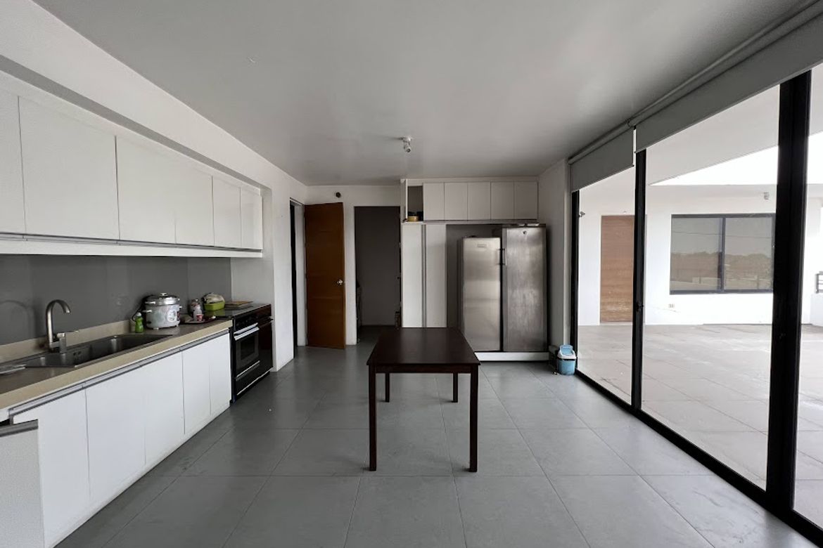 6 Bedroom House for Sale in Western Bicutan, Taguig, Metro Manila – photo 2
