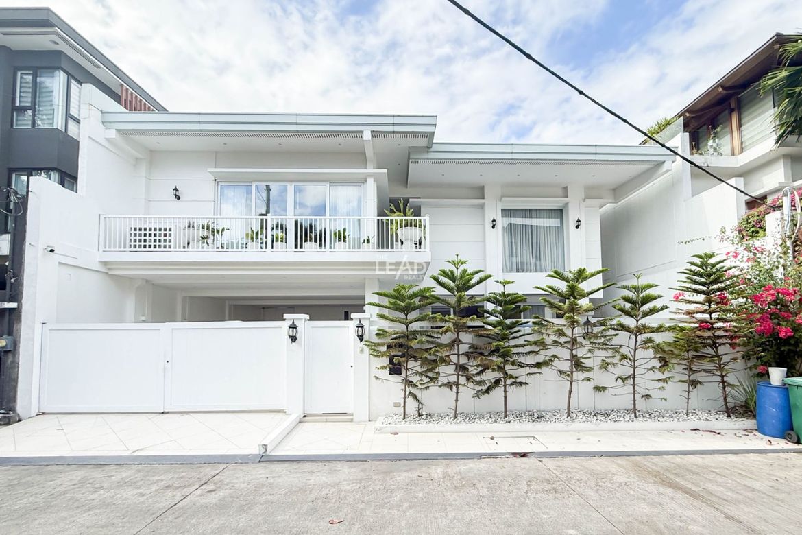 6 Bedroom House for Sale in Western Bicutan, Taguig, Metro Manila