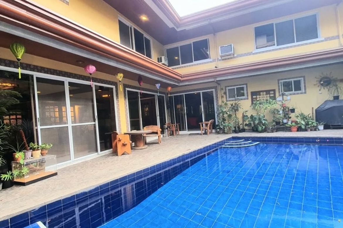 6 Bedroom House for Sale in White Plains, Quezon City, Metro Manila – photo 3
