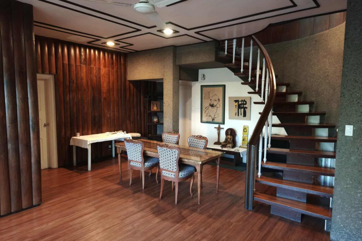6 Bedroom House for Sale in White Plains, Quezon City, Metro Manila – photo 2
