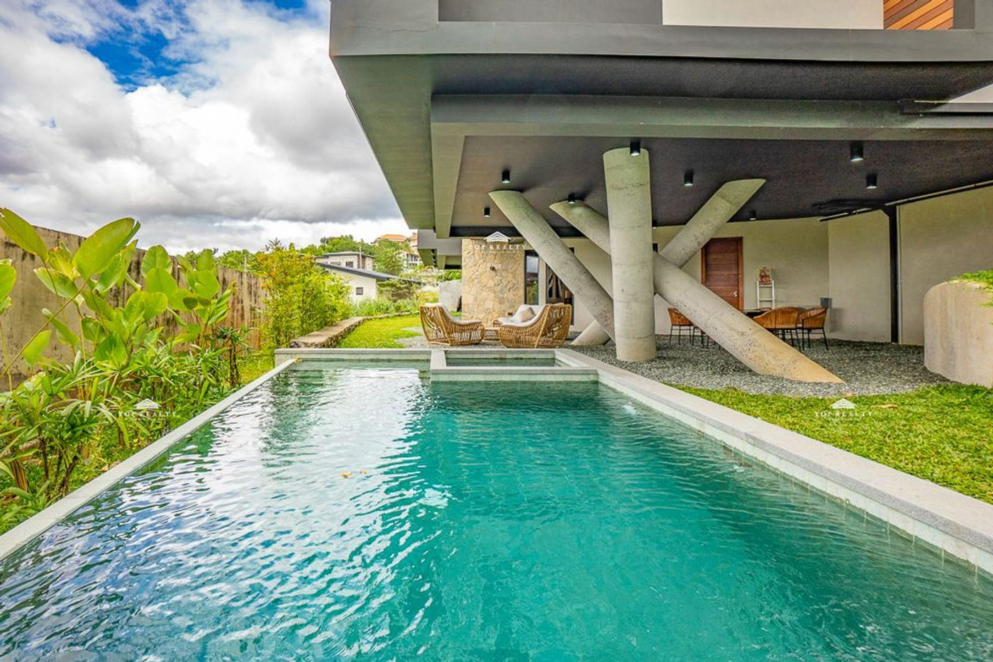 6-Bedroom Luxury Modern Tropical Home with Pool for Sale in Timberland Heights, San Mateo, Rizal – photo 4