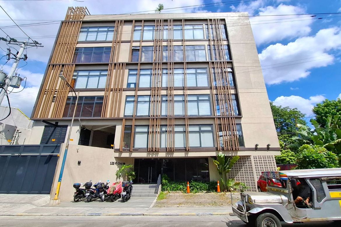 6 Bedroom Shophouse for Sale in New Zañiga, Mandaluyong, Metro Manila