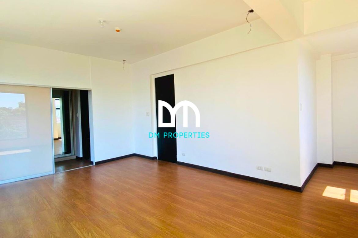 6 Bedroom Townhouse for Sale in Pasadeña, San Juan, Metro Manila near LRT-2 Gilmore – photo 3