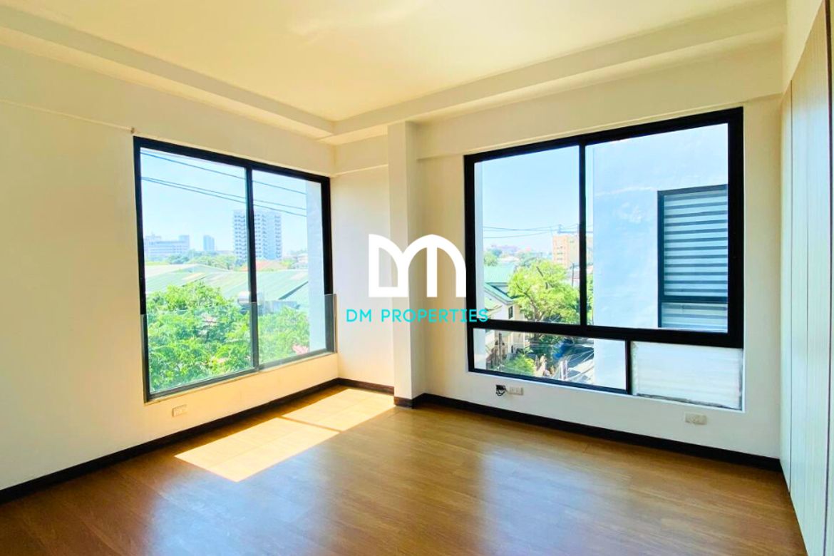 6 Bedroom Townhouse for Sale in Pasadeña, San Juan, Metro Manila near LRT-2 Gilmore – photo 8