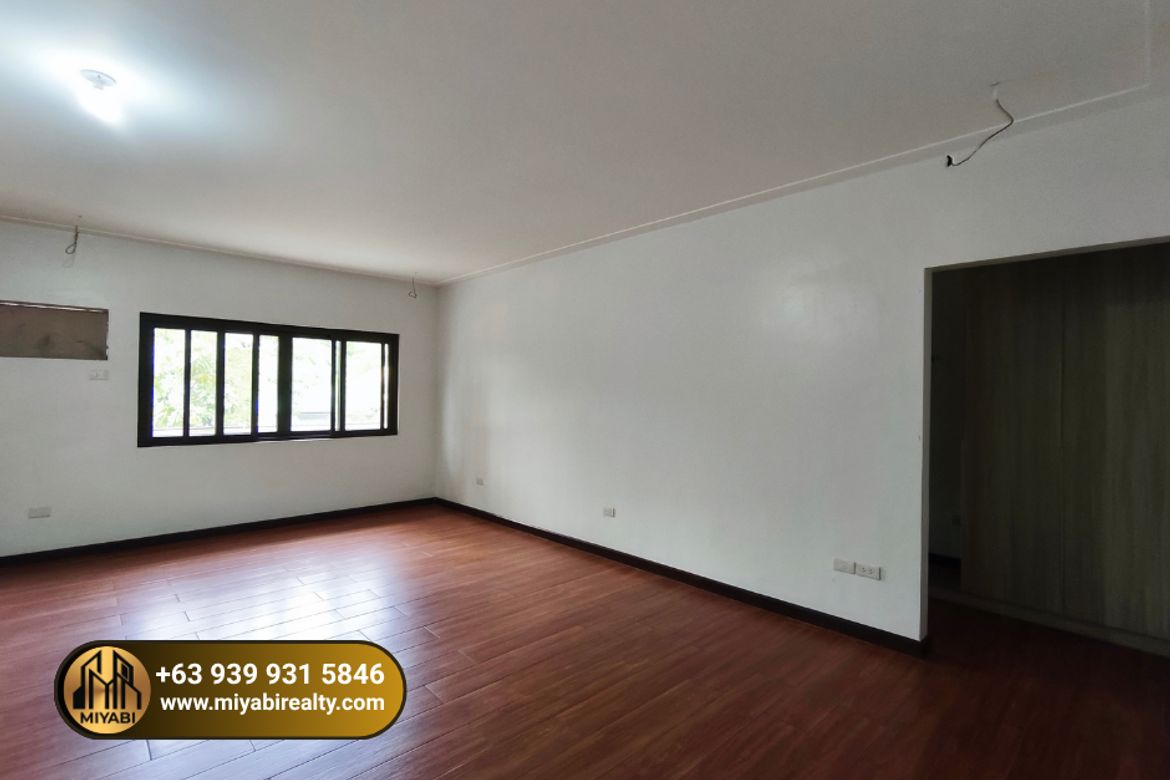 6 Bedroom Townhouse for Sale in Tandang Sora, Quezon City, Metro Manila – photo 7