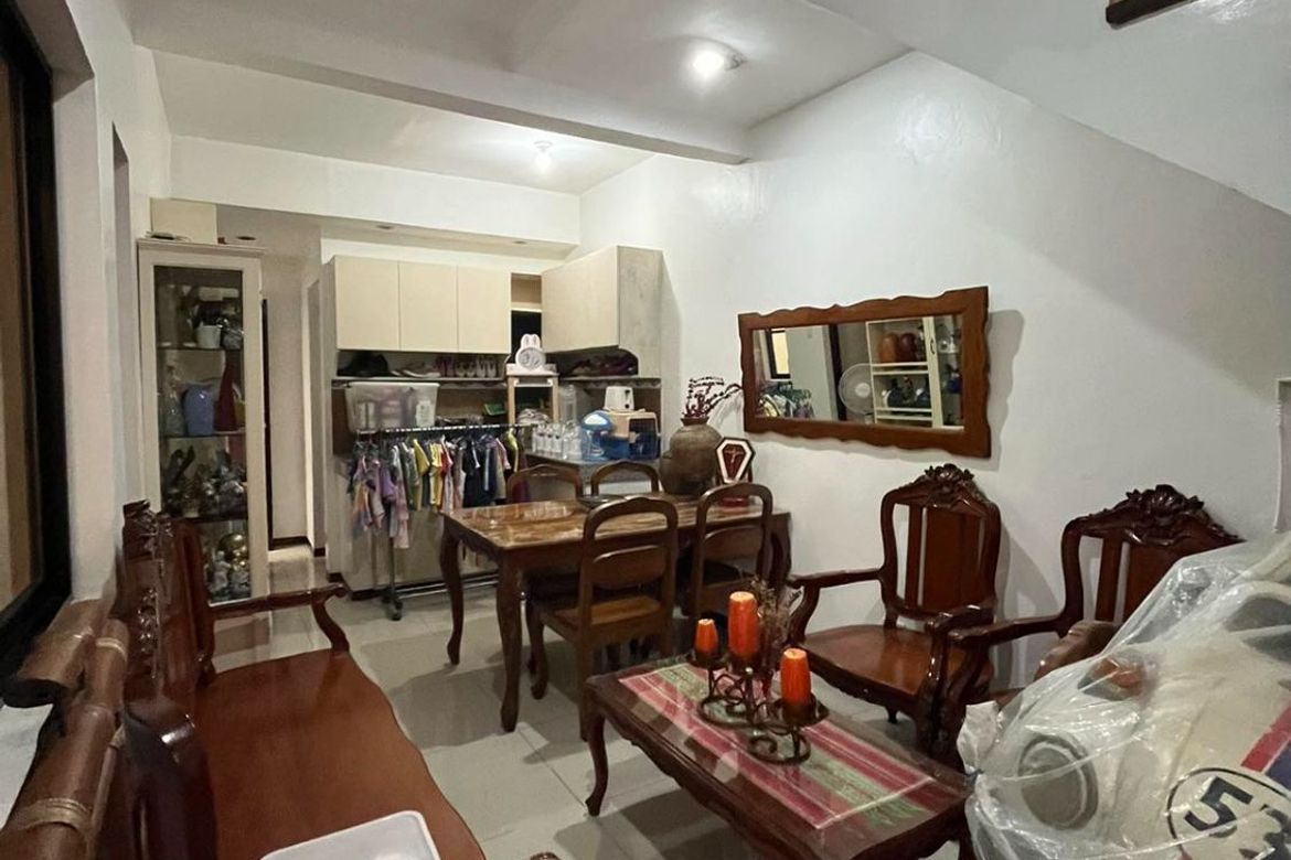 6 Bedroom Townhouse for Sale in West Crame, San Juan, Metro Manila near MRT-3 Santolan – photo 2