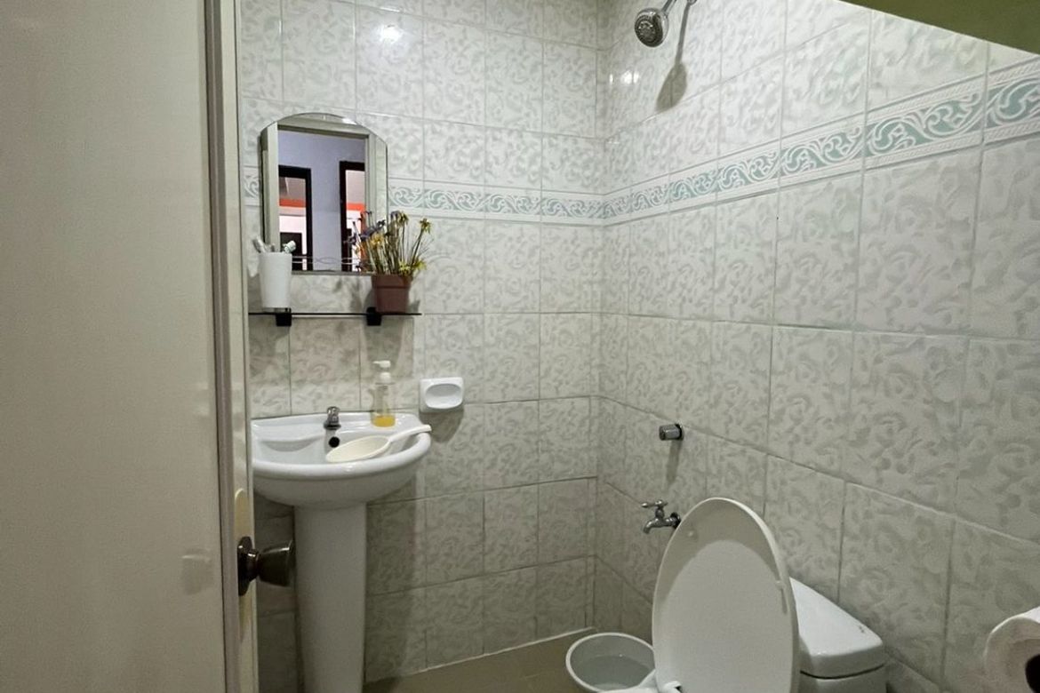 6 Bedroom Townhouse for Sale in West Crame, San Juan, Metro Manila near MRT-3 Santolan – photo 6