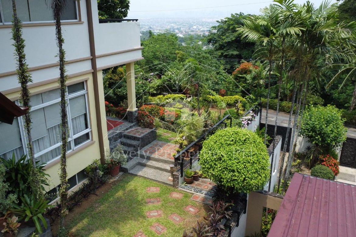 6 Bedroom Villa for Sale in Beverly Hills, Antipolo, Rizal – photo 2