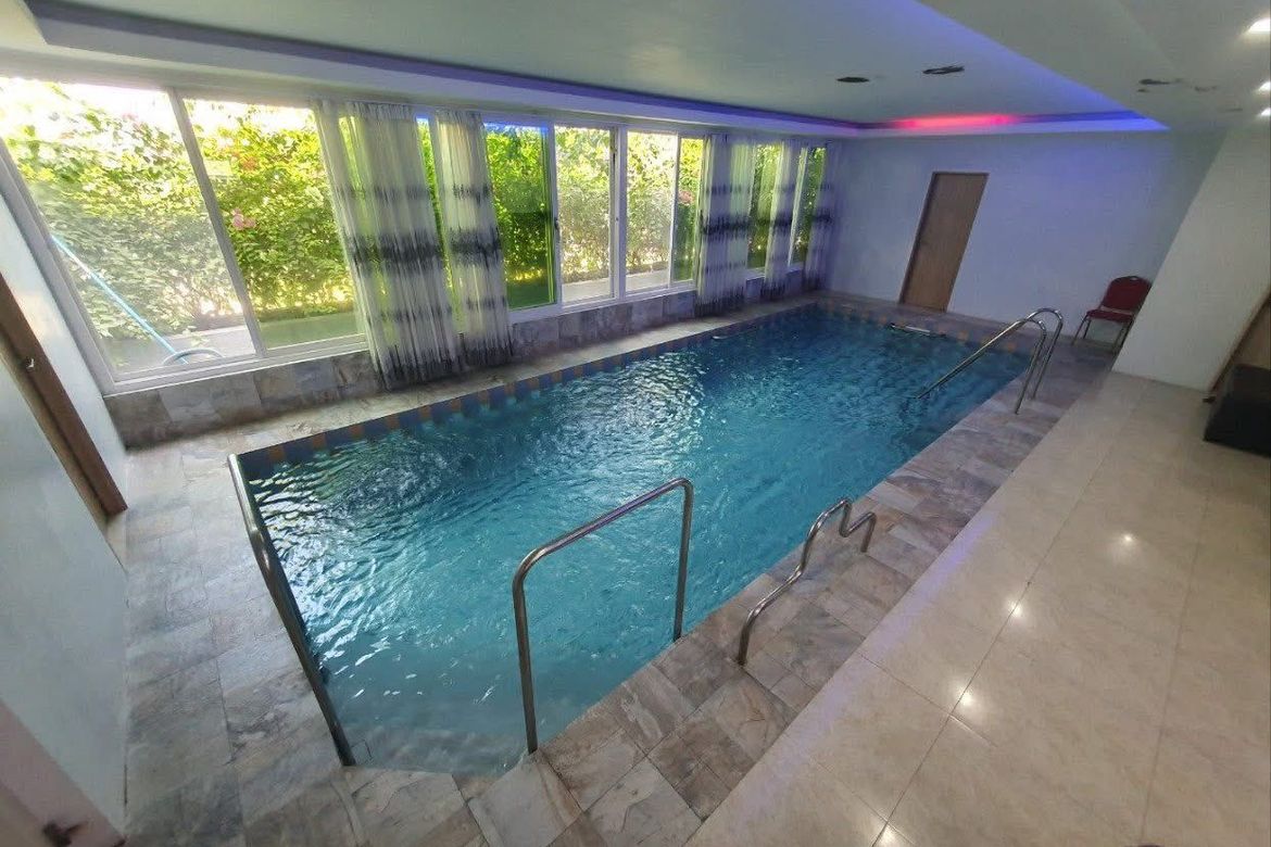 6 Bedroom Villa for Sale in Cuayan, Angeles, Pampanga