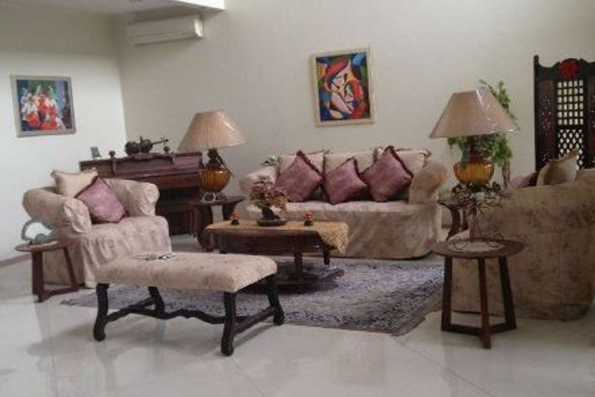 6 Bedroom Villa for Sale in Dasmariñas Village, Dasmariñas North, Makati, Metro Manila near MRT-3 Magallanes – photo 4