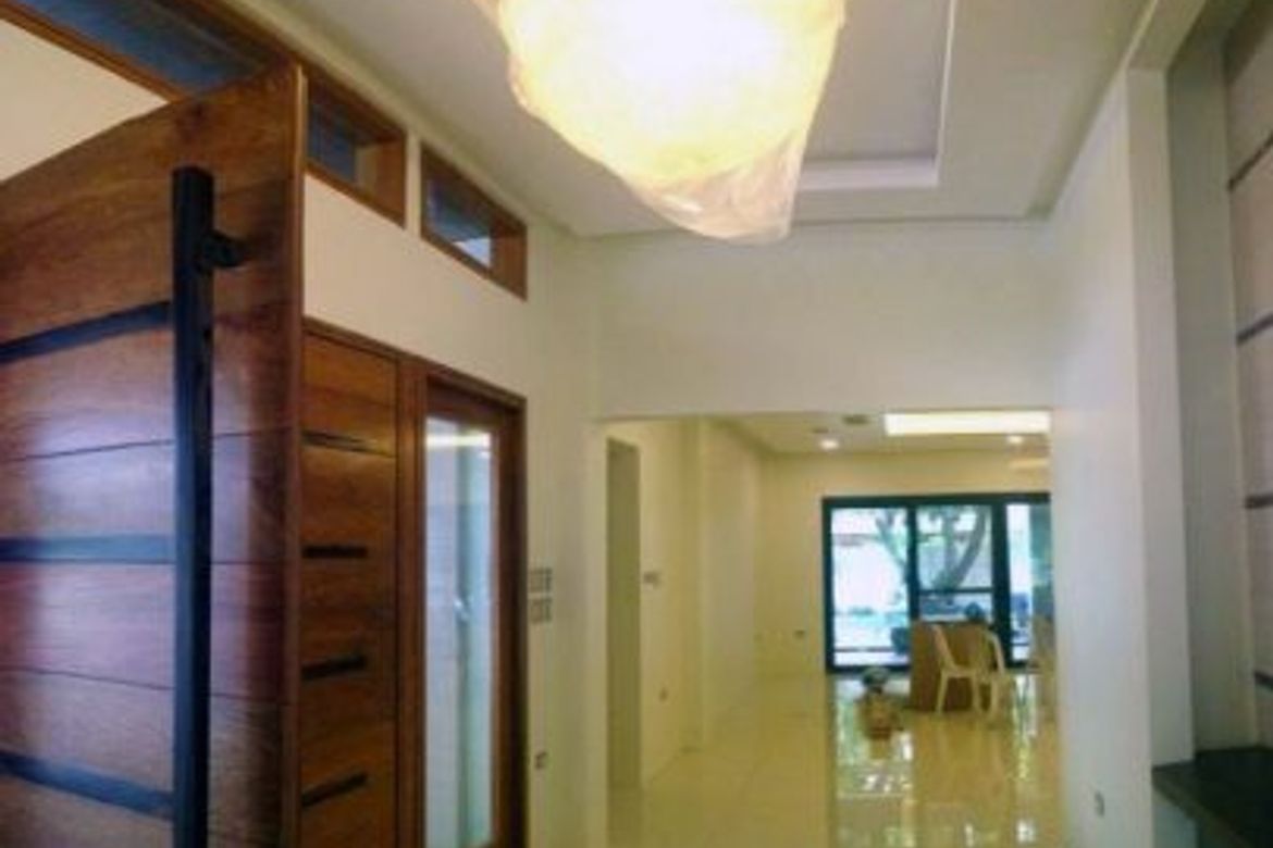 6 Bedroom Villa for Sale in Forbes Park North, Makati, Metro Manila – photo 2