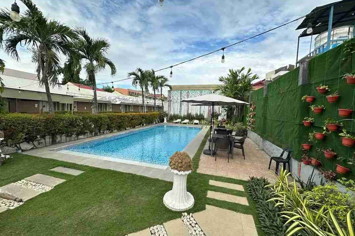 60 Bedroom Commercial for Sale in Subangdaku, Mandaue, Cebu