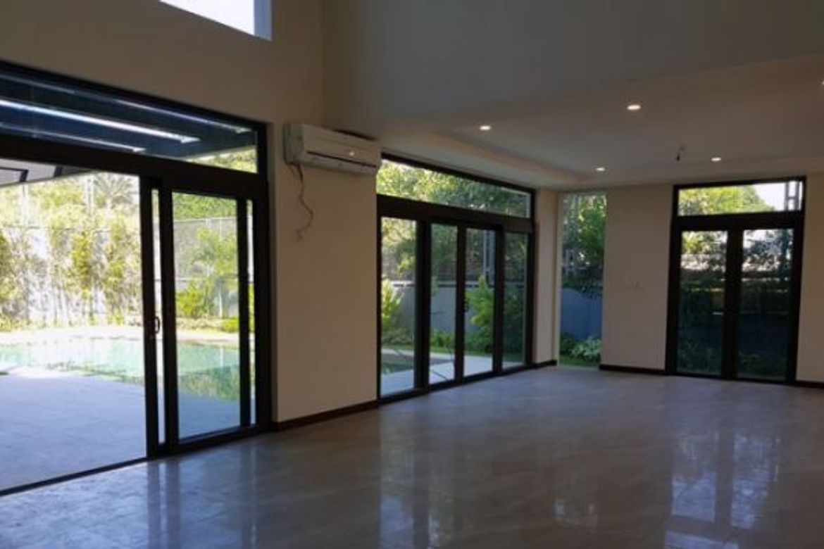 7 Bedroom House for Rent in Dasmariñas Village, Dasmariñas North, Makati, Metro Manila near MRT-3 Magallanes photo 6
