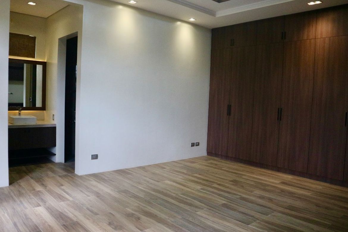 7 Bedroom House for Sale in Ayala Alabang Village, New Alabang Village, Muntinlupa, Metro Manila – photo 8