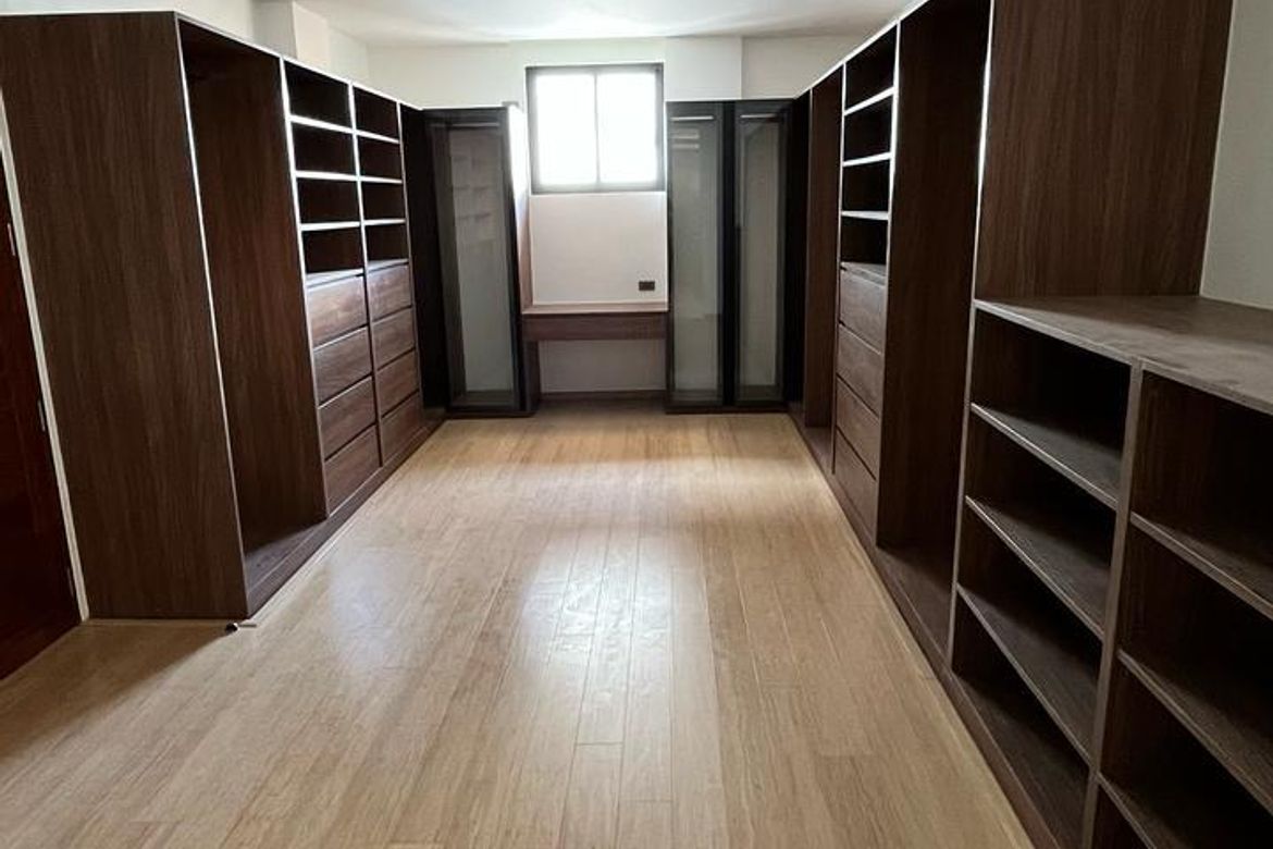 7 Bedroom House for Sale in Ayala Alabang Village, New Alabang Village, Muntinlupa, Metro Manila – photo 4