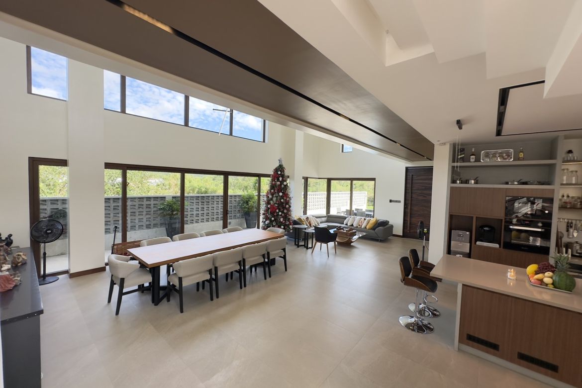 7 Bedroom House for Sale in Balaytigui, Nasugbu, Batangas