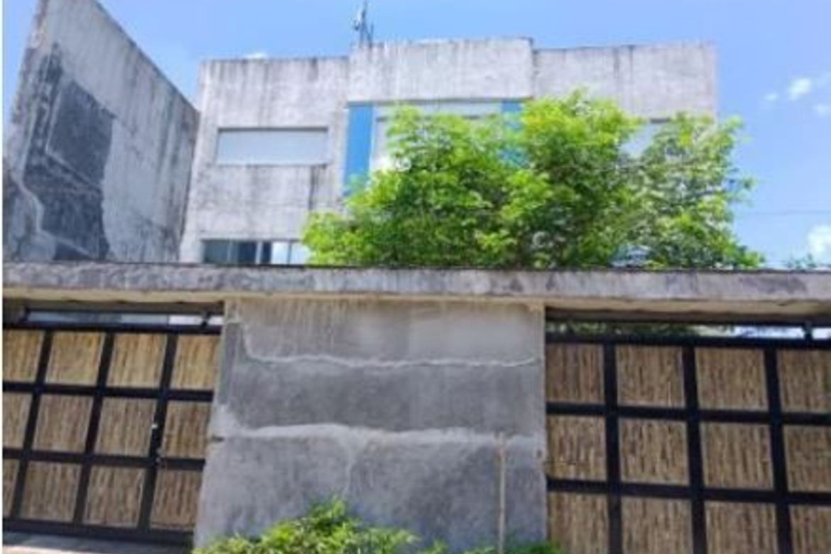 7 Bedroom House for Sale in Barangay 173, Caloocan, Metro Manila