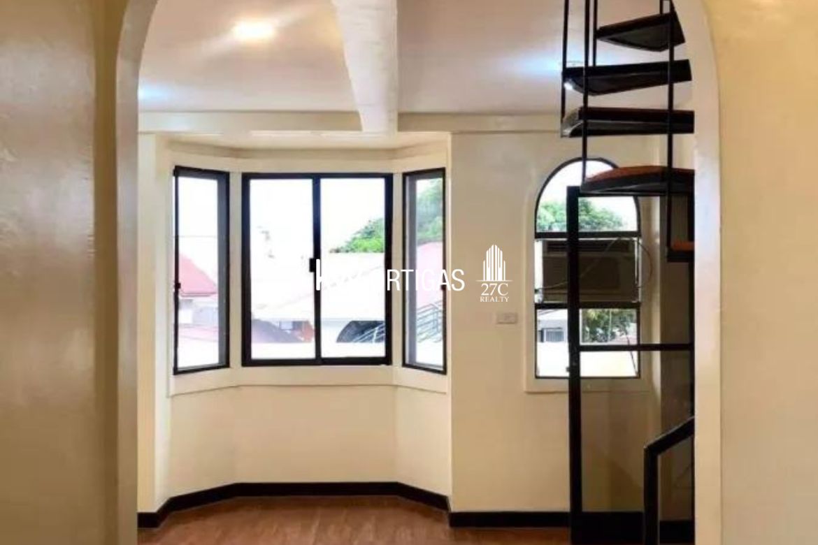 7 Bedroom House for Sale in Barangay 42, Caloocan, Metro Manila near LRT-1 R. Papa – photo 5
