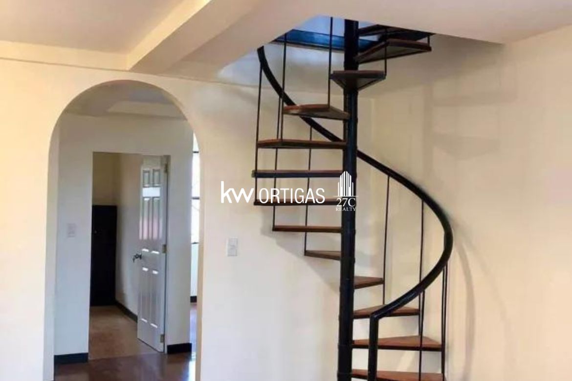 7 Bedroom House for Sale in Barangay 42, Caloocan, Metro Manila near LRT-1 R. Papa – photo 6