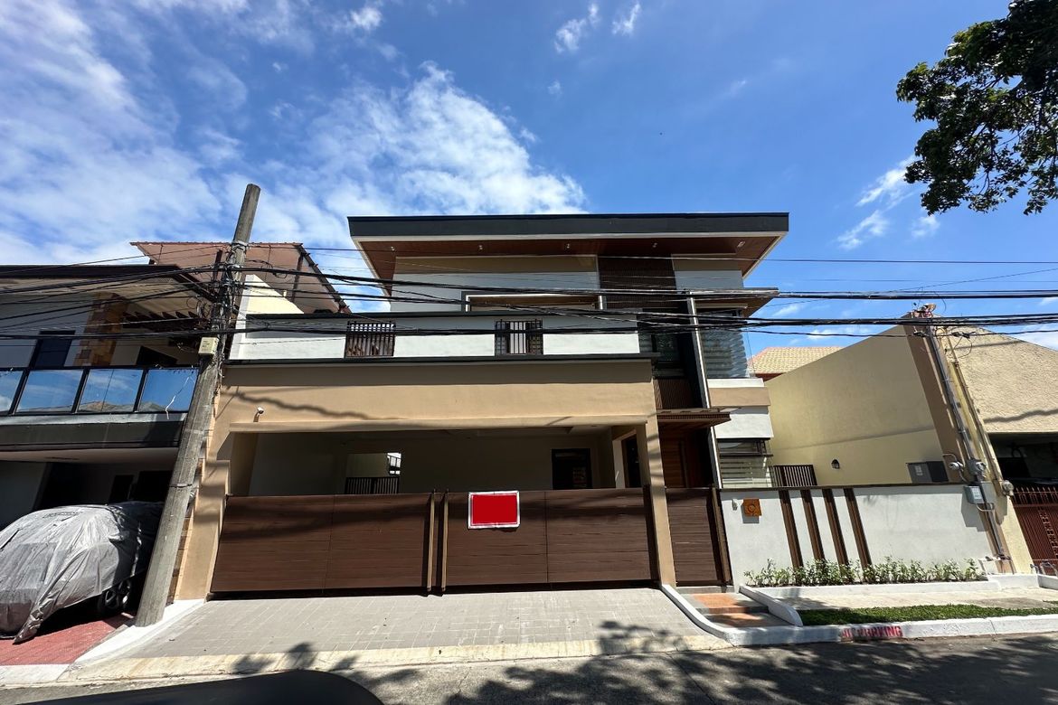 7 Bedroom House for Sale in BF Homes, Parañaque, Metro Manila