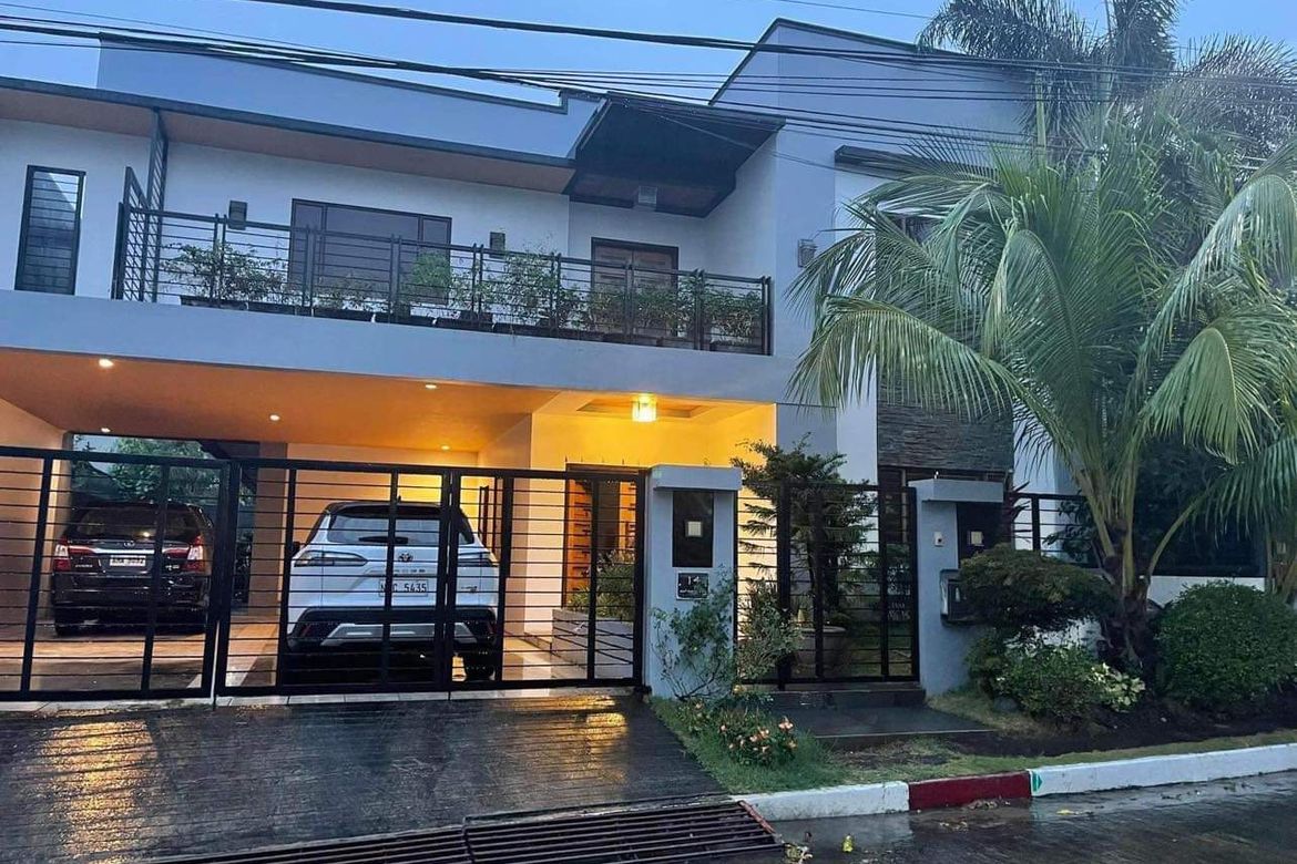 7 Bedroom House for Sale in BF Homes, Parañaque, Metro Manila