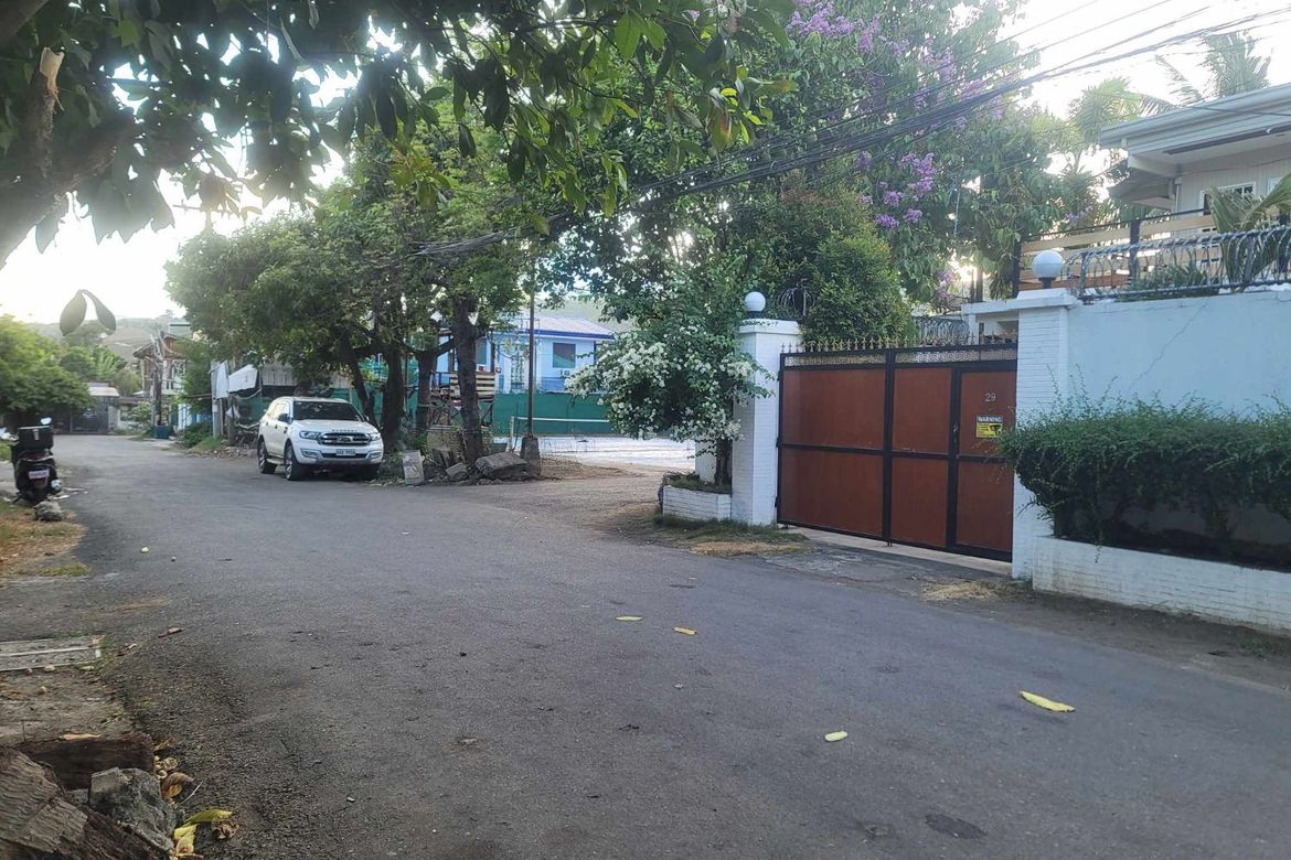 7 Bedroom House for Sale in Bulacao, Cebu City, Cebu